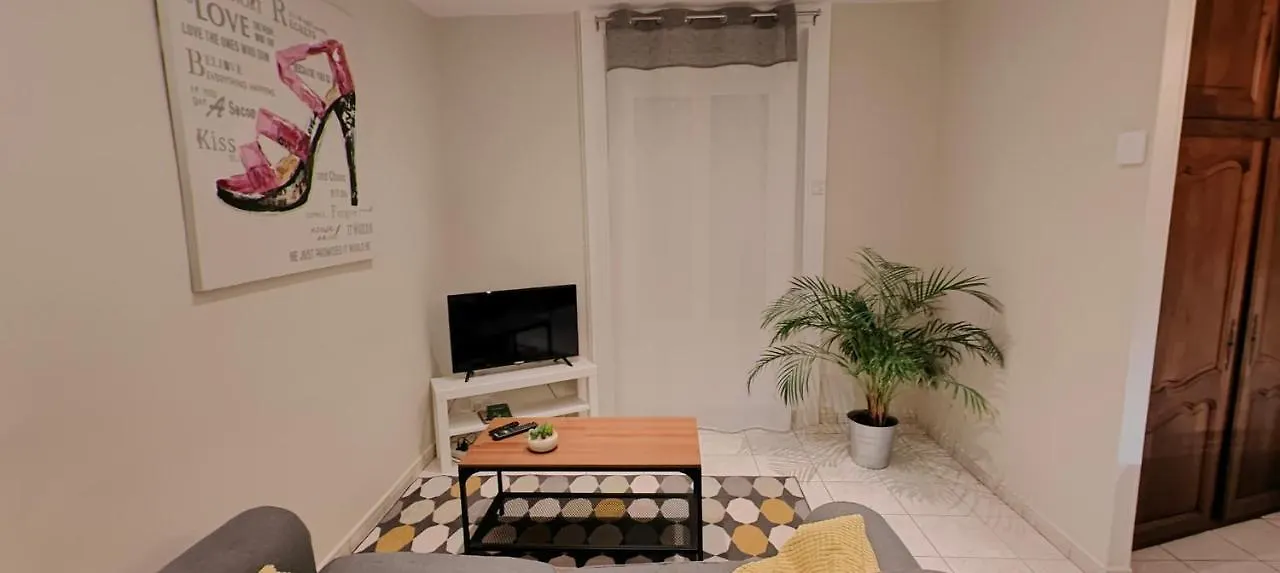 Apartamento Charmant Appartement Au Coeur De Fougères França