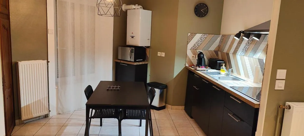 Charmant Appartement Au Coeur De Fougères França